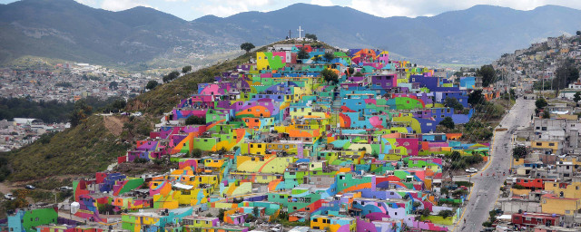 Par Inauguración del Macromural “Pachuca se Pinta”., CC BY 2.0, https://commons.wikimedia.org/w/index.php?curid=44097444